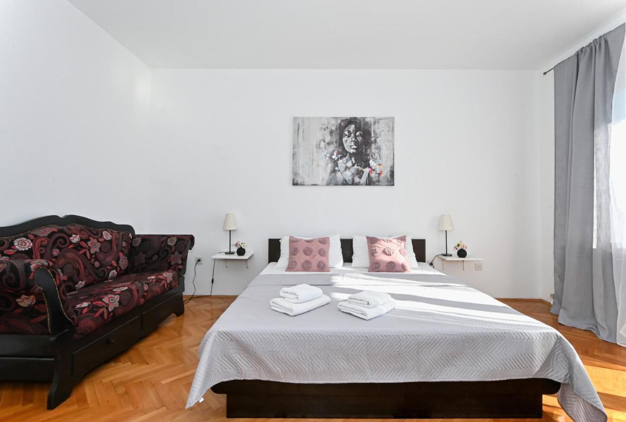 Holiday House Vukman Trogir Exterior foto