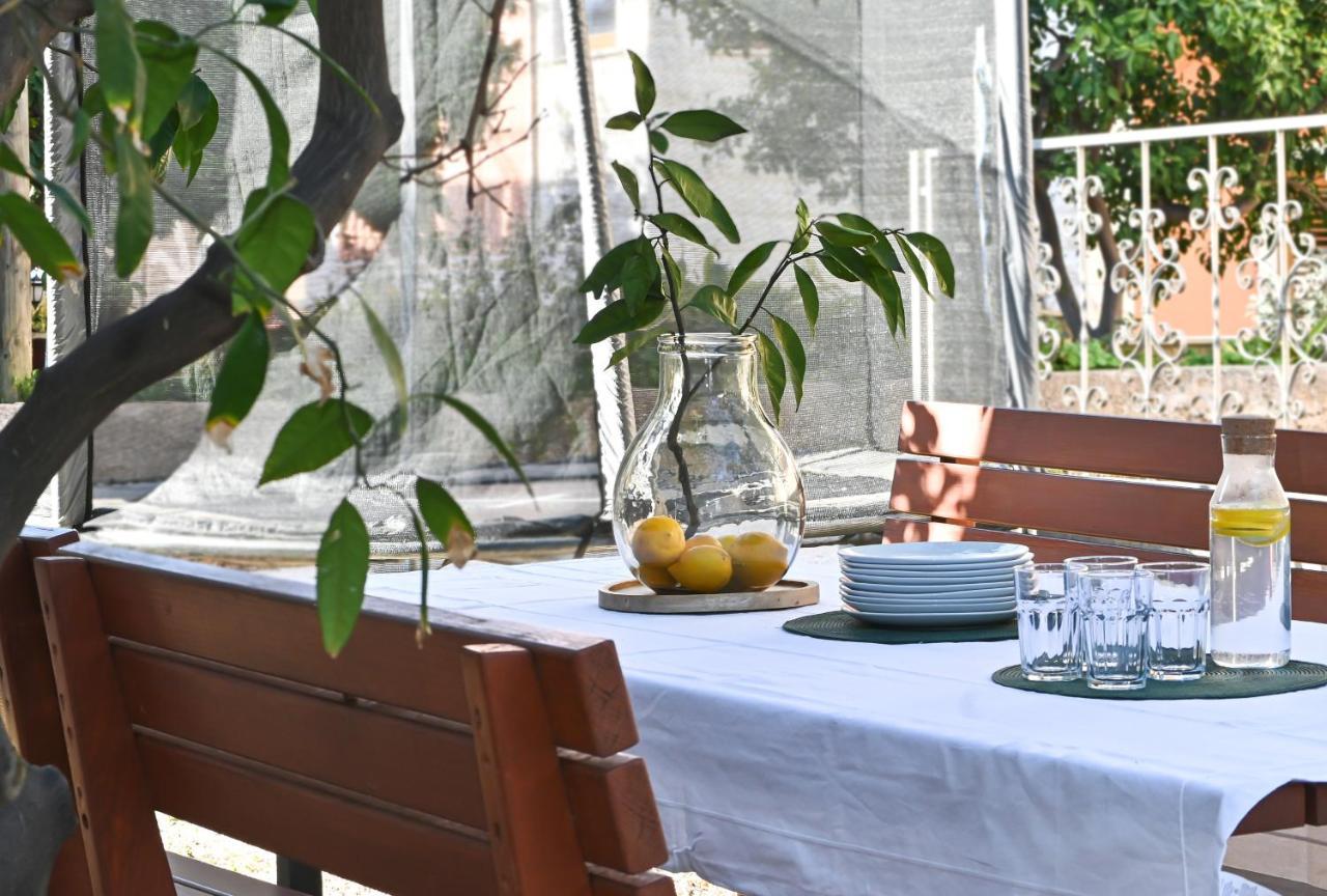 Holiday House Vukman Trogir Exterior foto