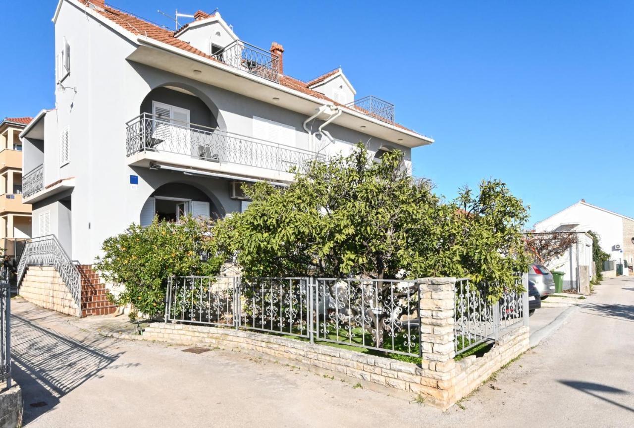Holiday House Vukman Trogir Exterior foto