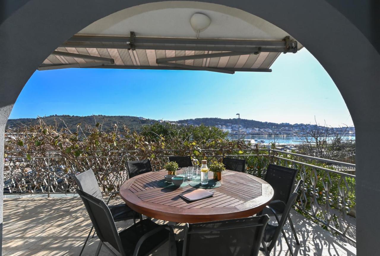Holiday House Vukman Trogir Exterior foto