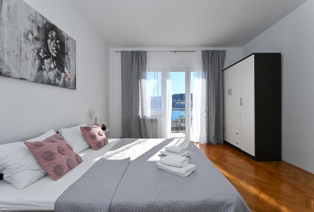 Holiday House Vukman Trogir Exterior foto