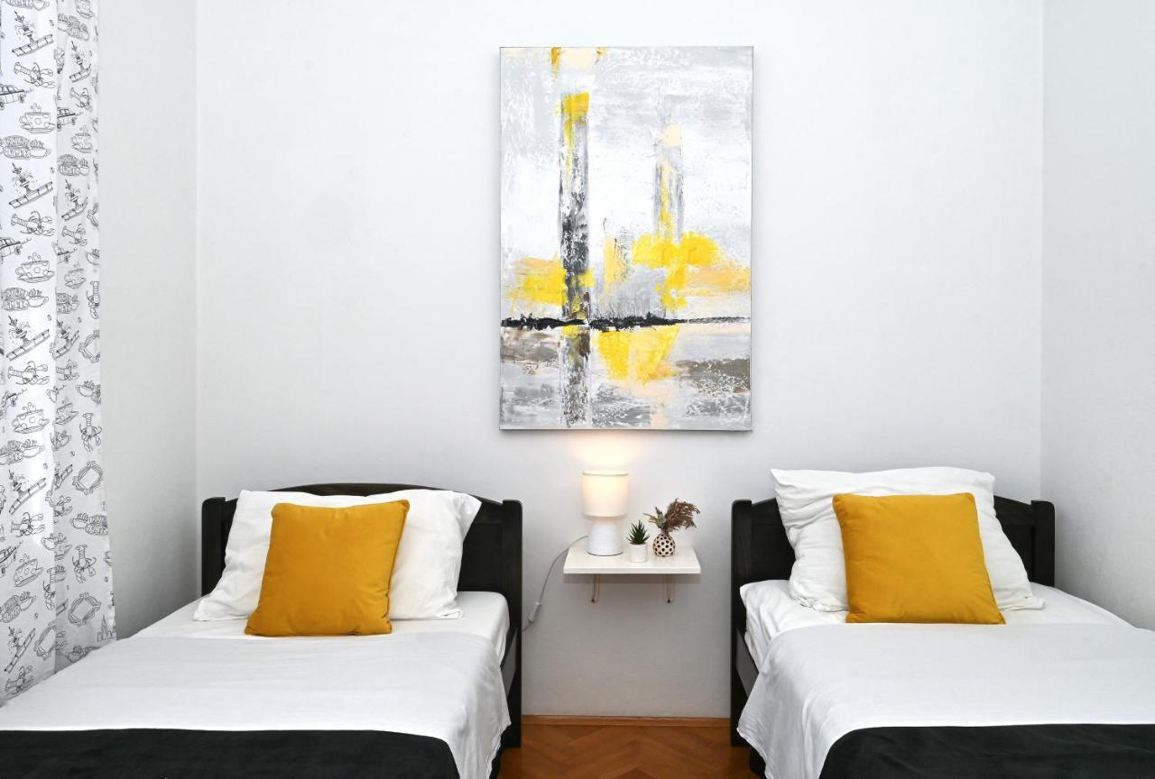 Holiday House Vukman Trogir Exterior foto
