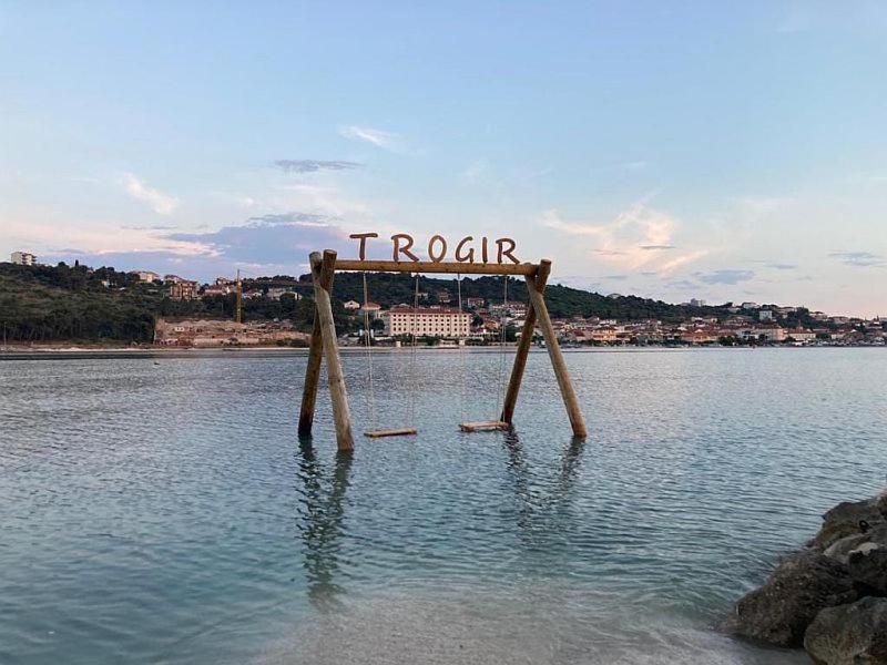 Holiday House Vukman Trogir Exterior foto